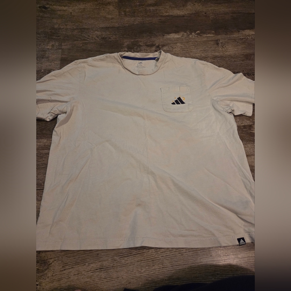 Adidas mens XL mendala three stripe life back logo pocket front tee tan/purp/blu
